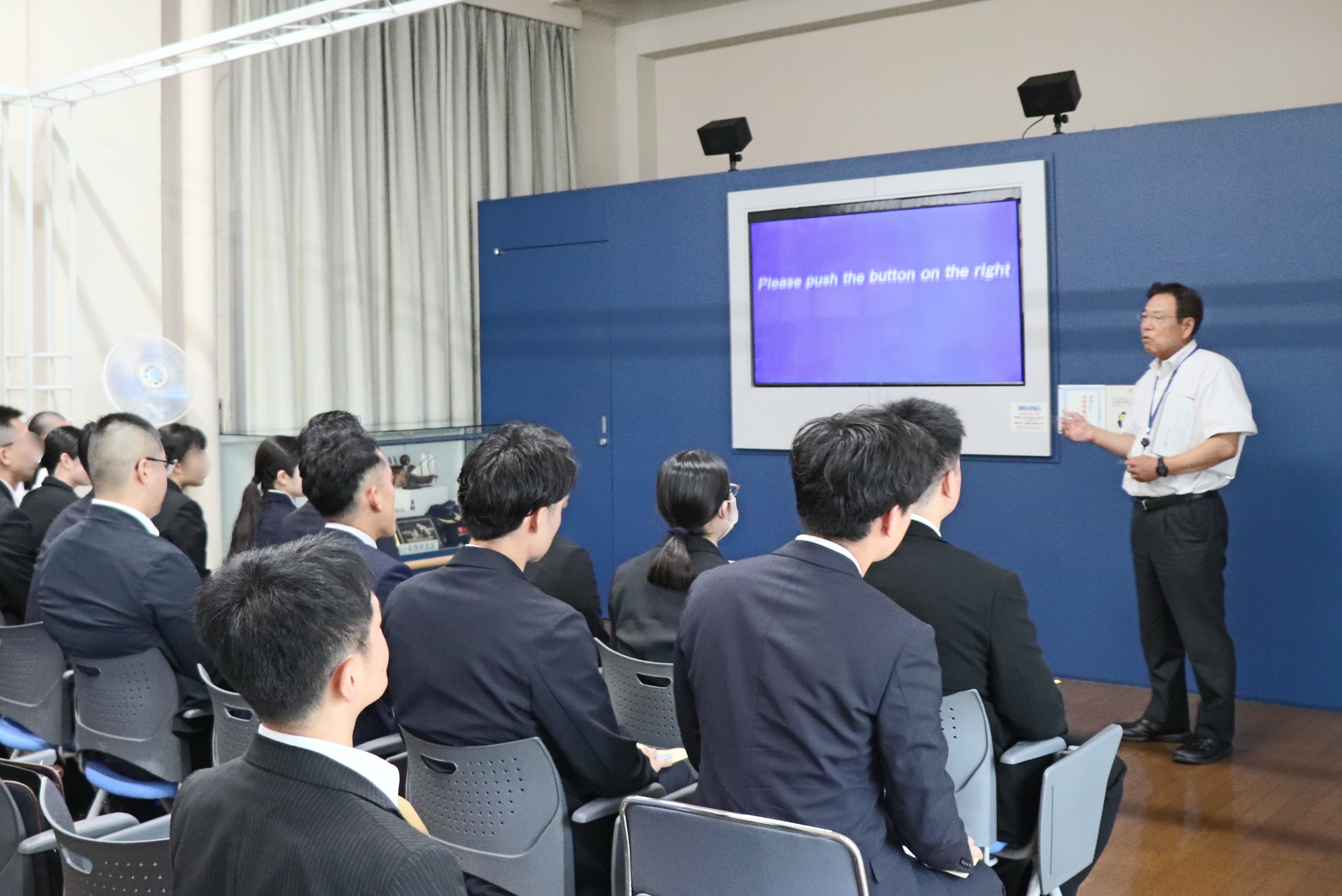 見学の様子