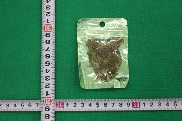 麻薬を含有した電子タバコの拡大写真 犯則物件の接写