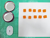 �P�[�X���疃�򂪓������O�~�P�O�������o�����l�q