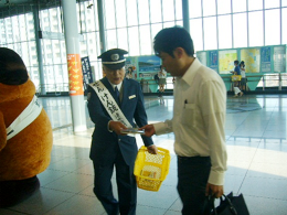 清水「薬物及び銃器取締強化期間」キャンペーンの様子