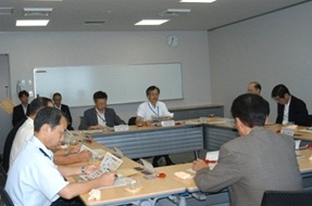 懇談会の様子1