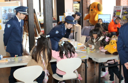 EʁE܂莆쐬R[i[̗lq1