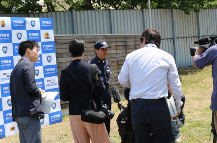 Ŋ֐E񓹋@ւނ󂯂lq