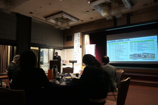 ����������𕷂��l�q