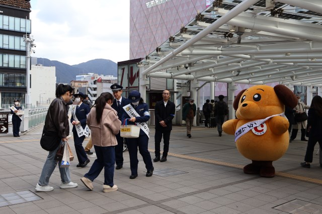 �L�����؁[���̗l�q�A