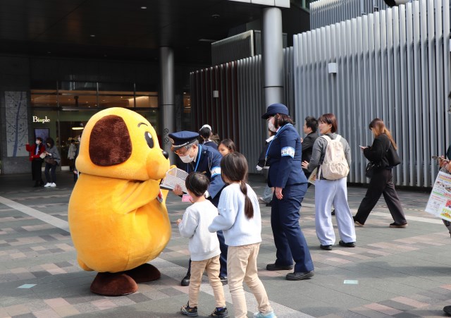 �L�����y�[���̗l�q�B