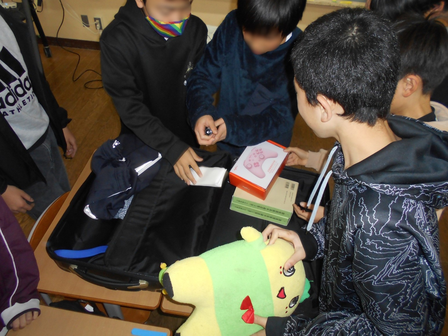 ��ו������̌��̗l�q