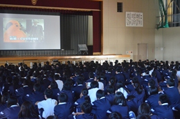 平成27年10月20日（火）　名古屋税関、御嵩町立向陽中学校の薬物乱用防止教室において講演