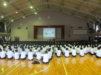 QXNUTijŊ֎xAÉɓwZ̖wuɂču