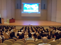 29NXPijÉŊցARۍwZ̖򕨗ph~ɂču܂