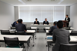 28NP27ij`Ŋ֎xA27N`fՊTij𔭕\