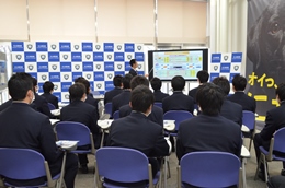 平成28年１月27日（水）名古屋税関、三谷水産高校生徒の訪問を受入れ