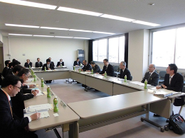 28NQXi΁jÉŊցA19ÉEÉŊ֍sAJ