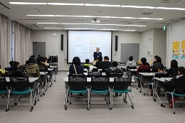 平成28年３月25日（金）名古屋税関、春休み親子税関見学会を開催