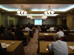 28NX28ijÉŊ֒AzKn捧kɂču{