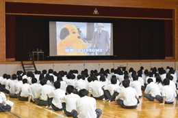 28NX29i؁jÉŊցA򕌌sjwZ̖򕨗ph~ɂču