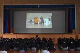 28N1130ijÉŊցA}Aw@wZ̖򕨗ph~ɂču