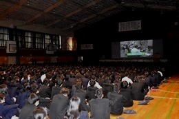 平成28年12月５日（月）名古屋税関、愛知県立旭野高等学校の薬物乱用防止教室において講演