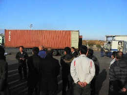 28N128ijÉŊ֎lsŊ֎xAfՊ֘AƂ̌w󂯓