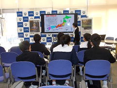 平成29年２月８日（木）名古屋税関、名古屋市立天白中学校生徒の訪問を受入れ