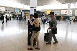 27NT13ij`Ŋ֎xAۋ`wOɂăLy[{