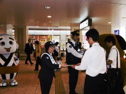 27NT12i΁j@lsŊ֎xAߓSSݓXlsXOLiӂꂠ[jɂăLy[{