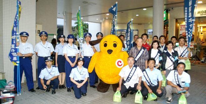  沖縄通関業会と合同街頭キャンペーン実施 