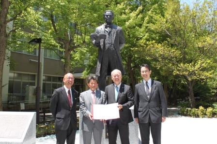 大阪市立大学との包括連携協定を締結の様子