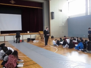 税関出張授業の様子