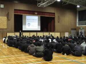 薬物乱用防止講演会の様子