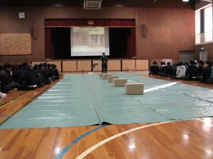 大阪府立茨木工科高等学校薬物乱用防止講演会の様子.jpg