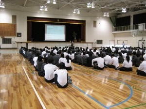 布施北高校薬物乱用防止講演会の様子.jpg