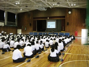 吹田高校薬物乱用防止講演会様子.jpg
