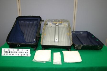 Eo܂ƖAɎgpꂽX[cP[X