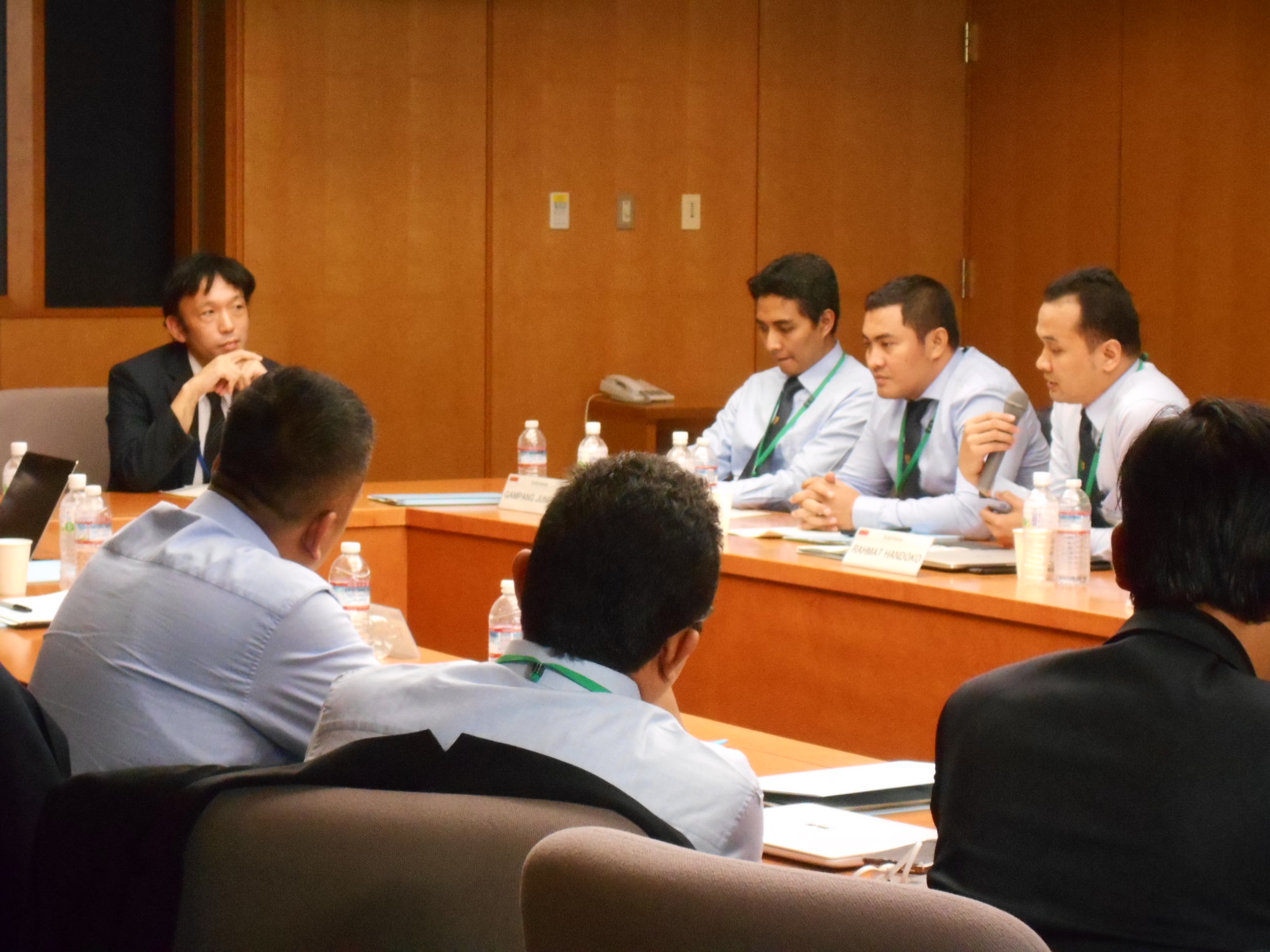 ChlVAXNǗEĎR[X̎ʐ^@