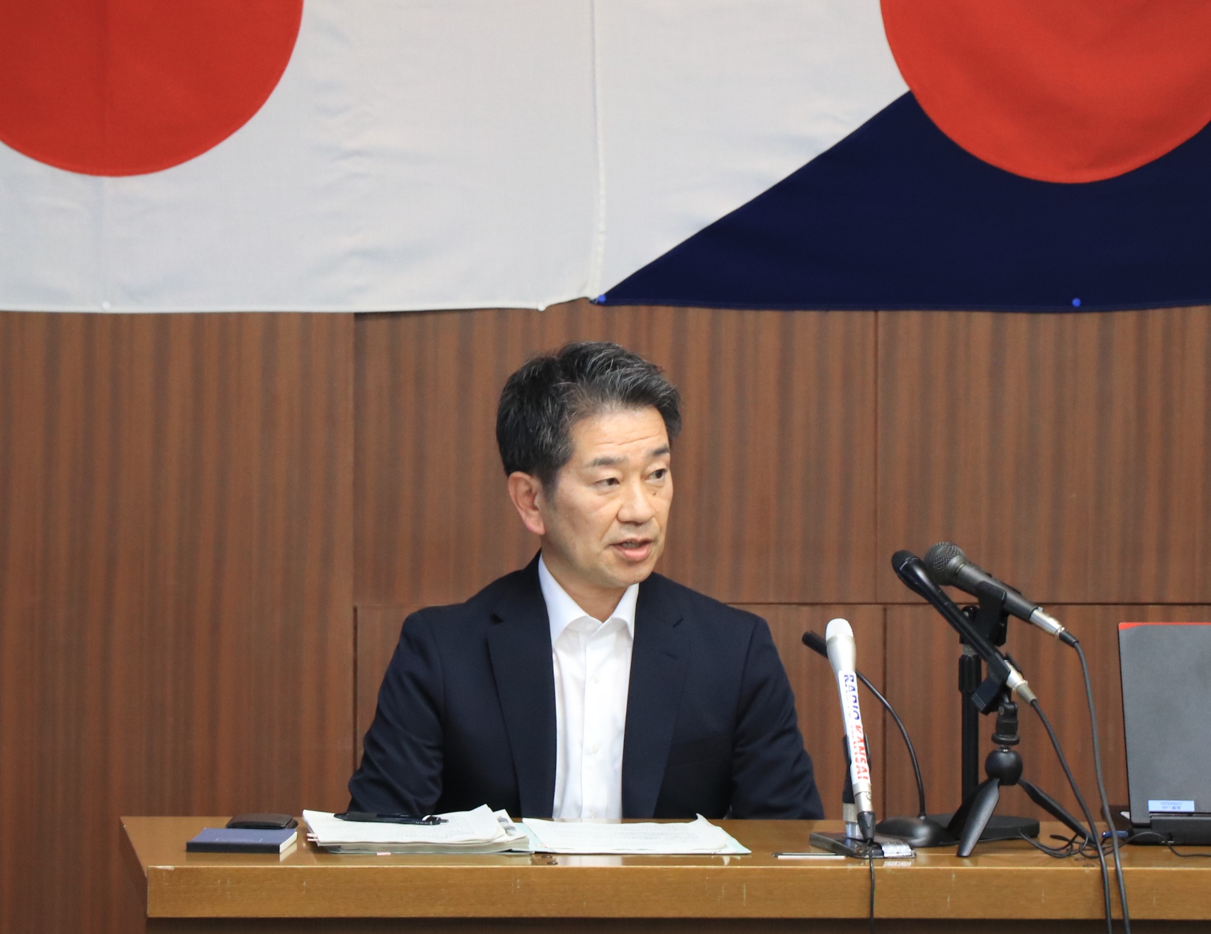 記者会見の様子