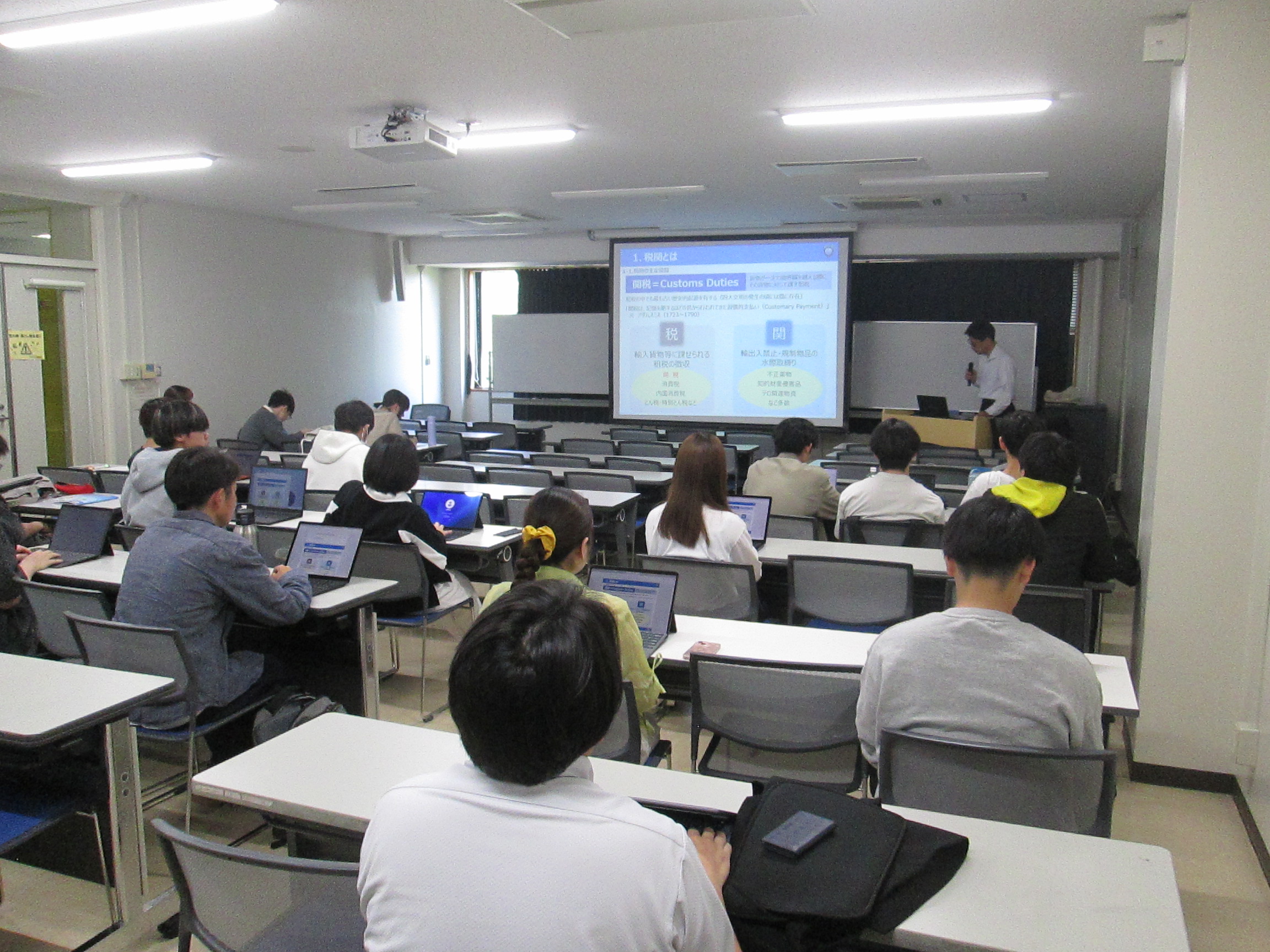 講義の様子1