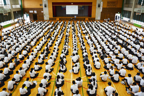 税関説明の様子 税関説明の様子