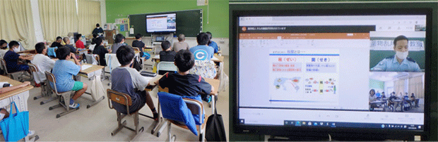 上原小学校での税関教室の様子