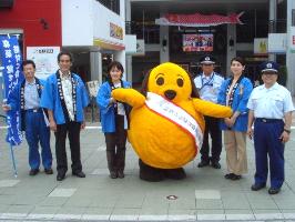 薬物及び銃器取締強化期間キャンペーン(沖縄市ミュージックタウン音市場)