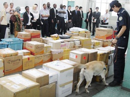 那覇外郵出張所の見学 那覇外郵出張所の見学