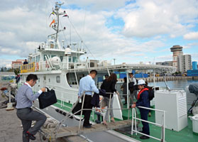 監視艇「しまかぜ」の視察 監視艇「しまかぜ」の視察