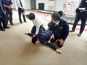 制圧の様子 制圧の様子